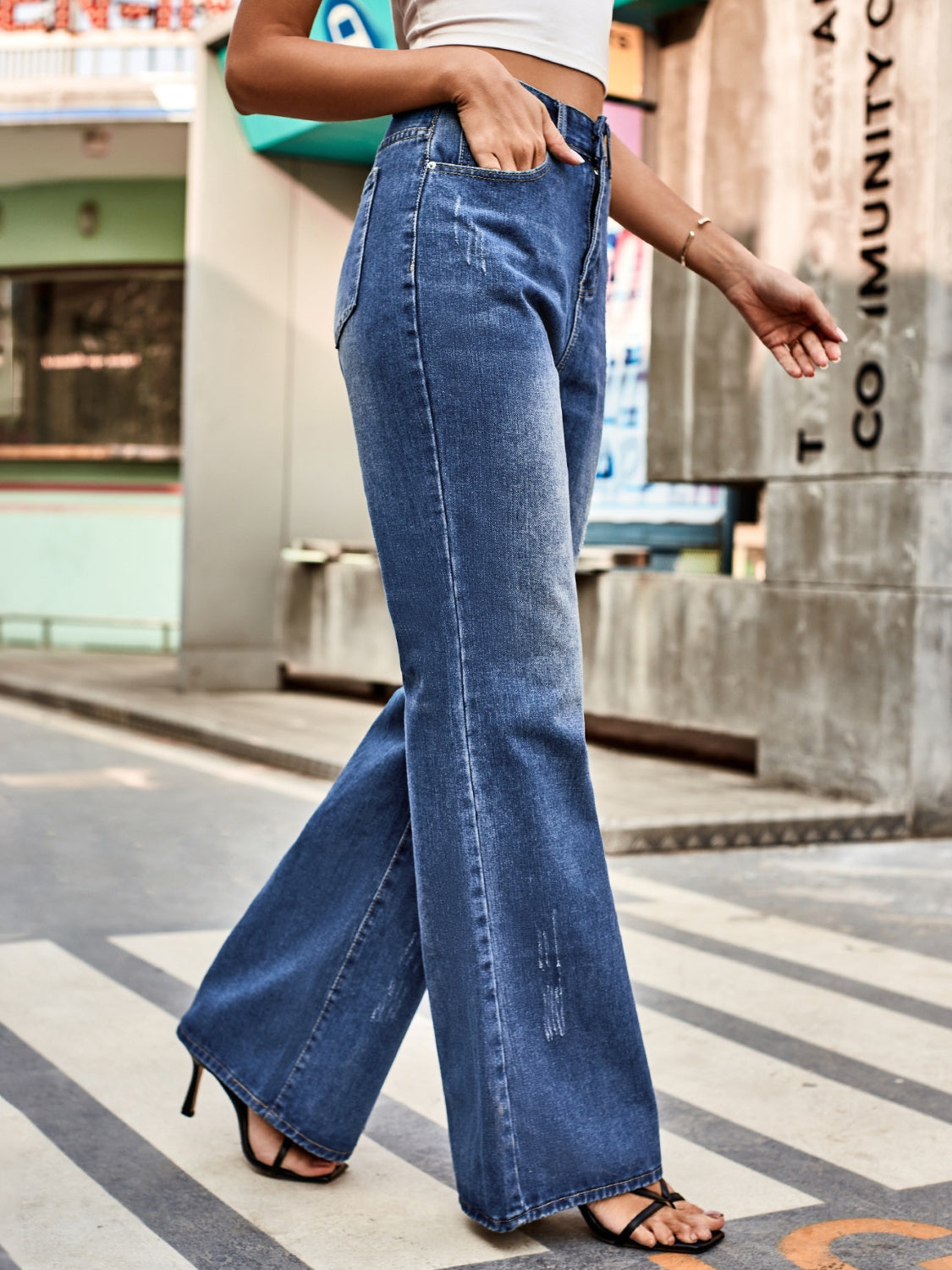 High Rise Bootcut Jeans with Pockets