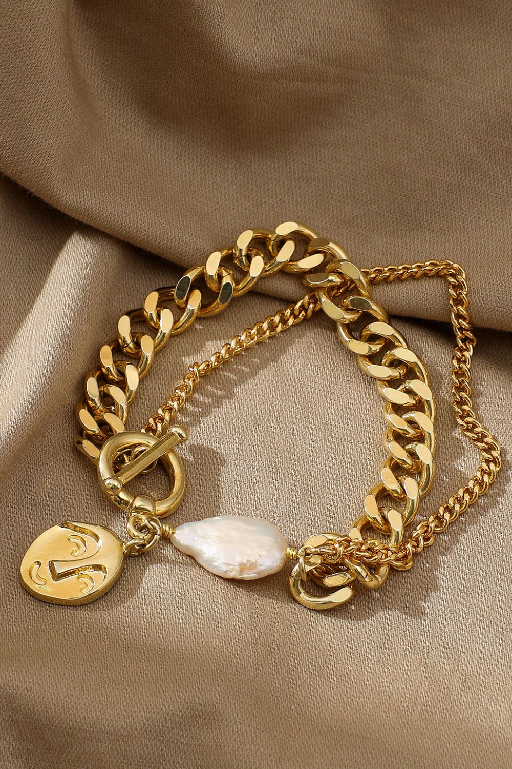 Gold Chain Bracelet with Freshwater Pearl