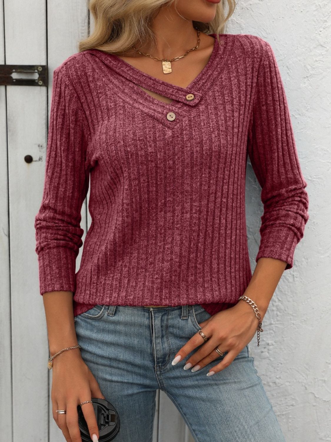 Back to School Ribbed V-Neck Tee Burgundy