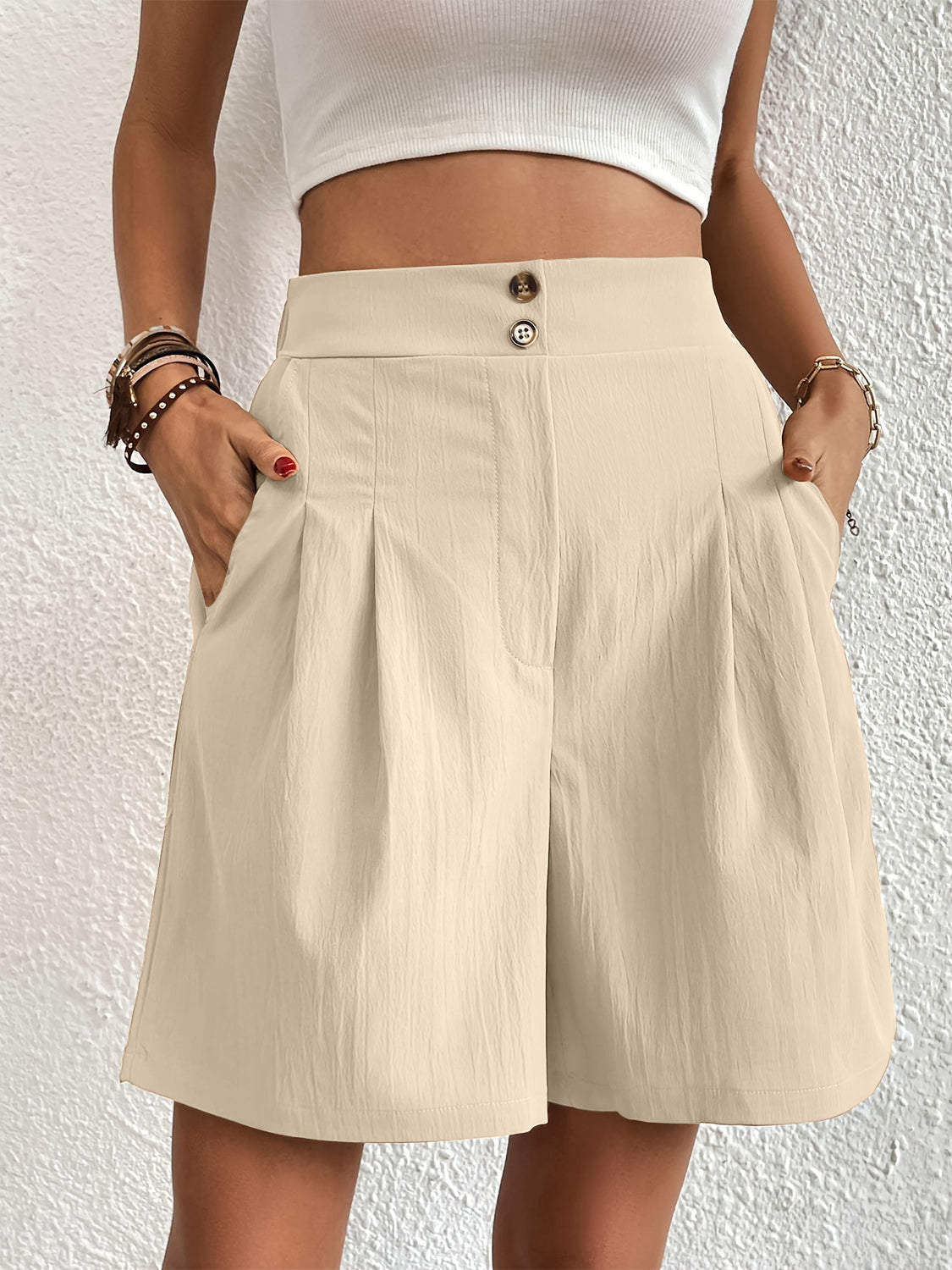 Pocketed Half Elastic Waist Shorts Beige