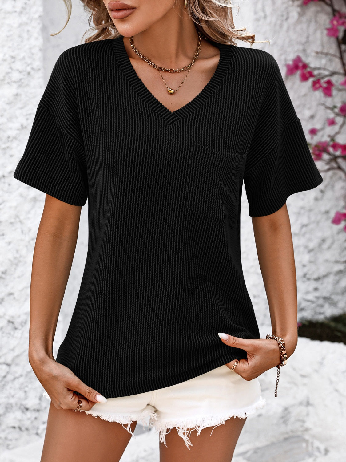 Relaxed V-Neck Pocket Tee