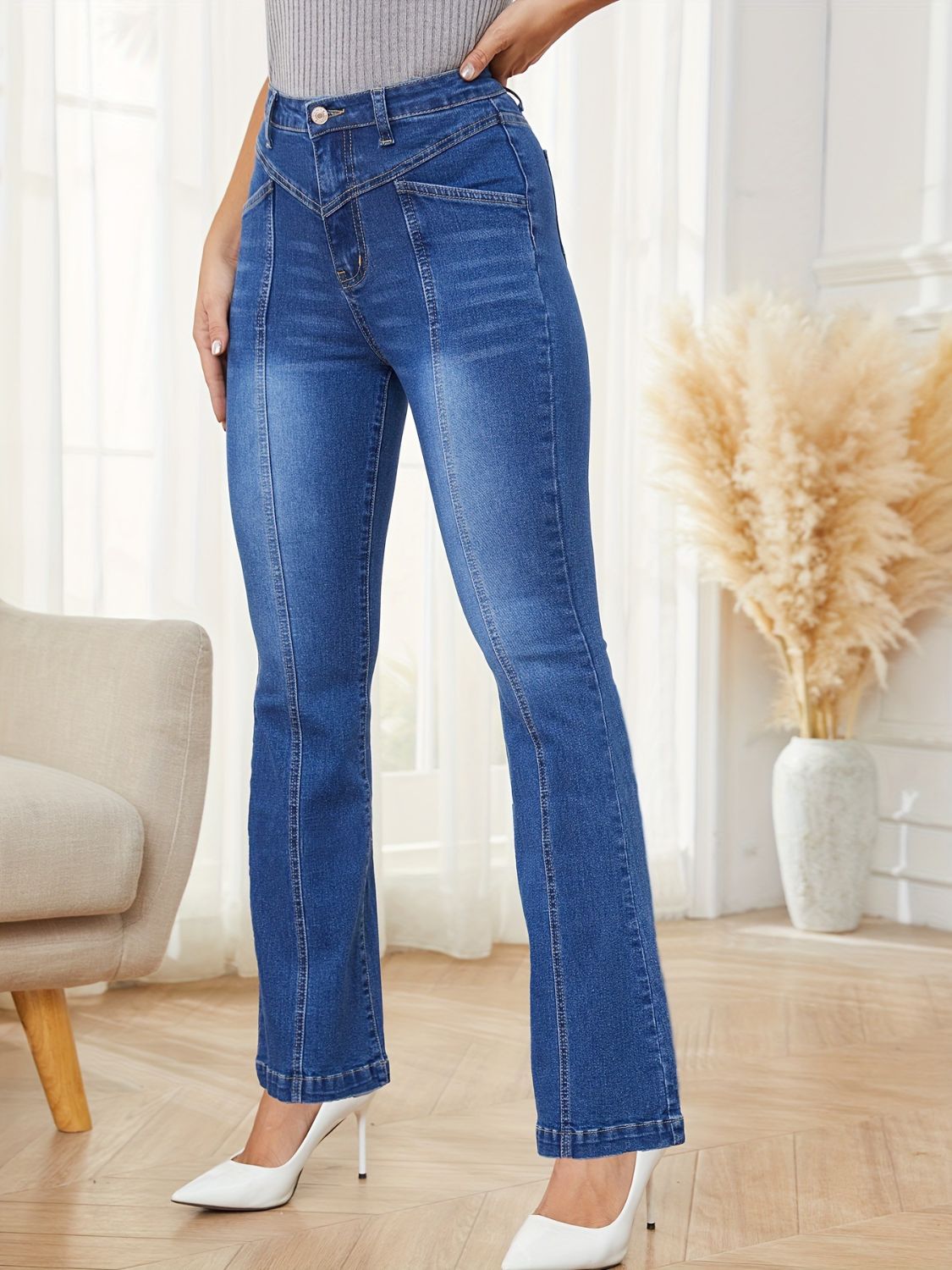 High Waist Bootcut Jeans with Pockets Medium