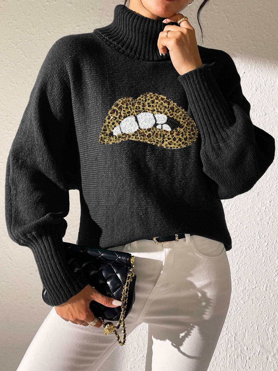 Lip Turtleneck Long Sleeve Sweater Deep Black