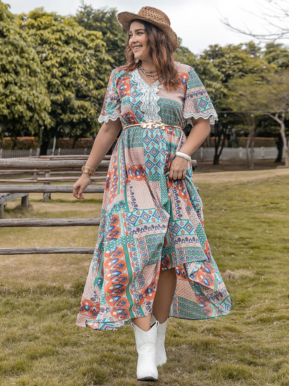 Back-to-School Plus Size Printed Midi Dress with Lace Detail