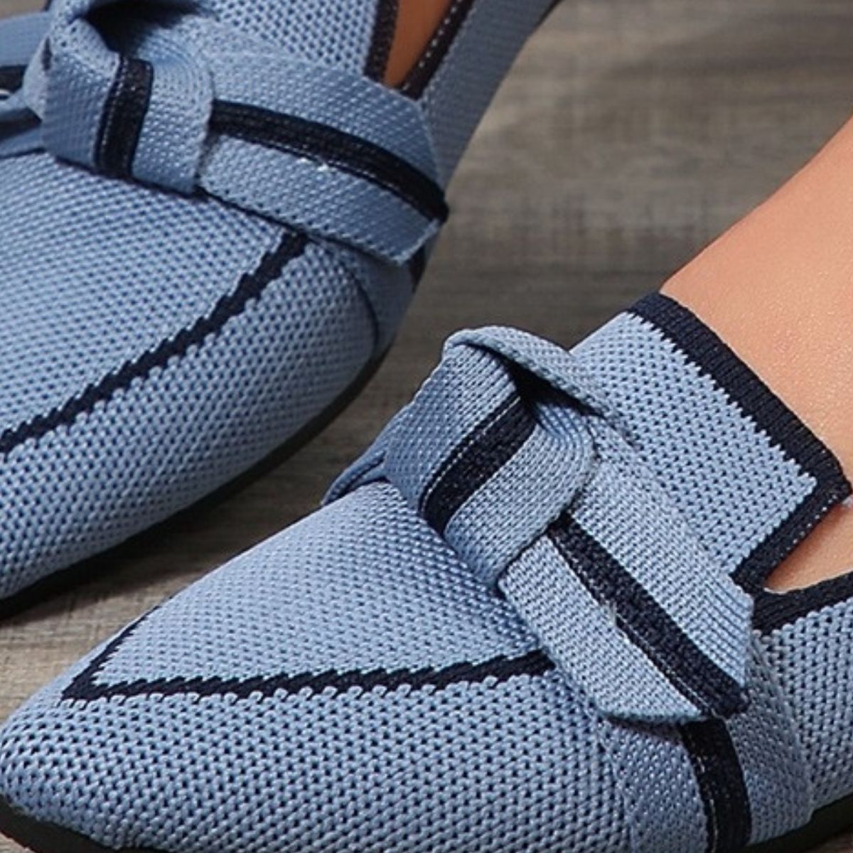 Pointed-Toe Loafers with Bow Detail