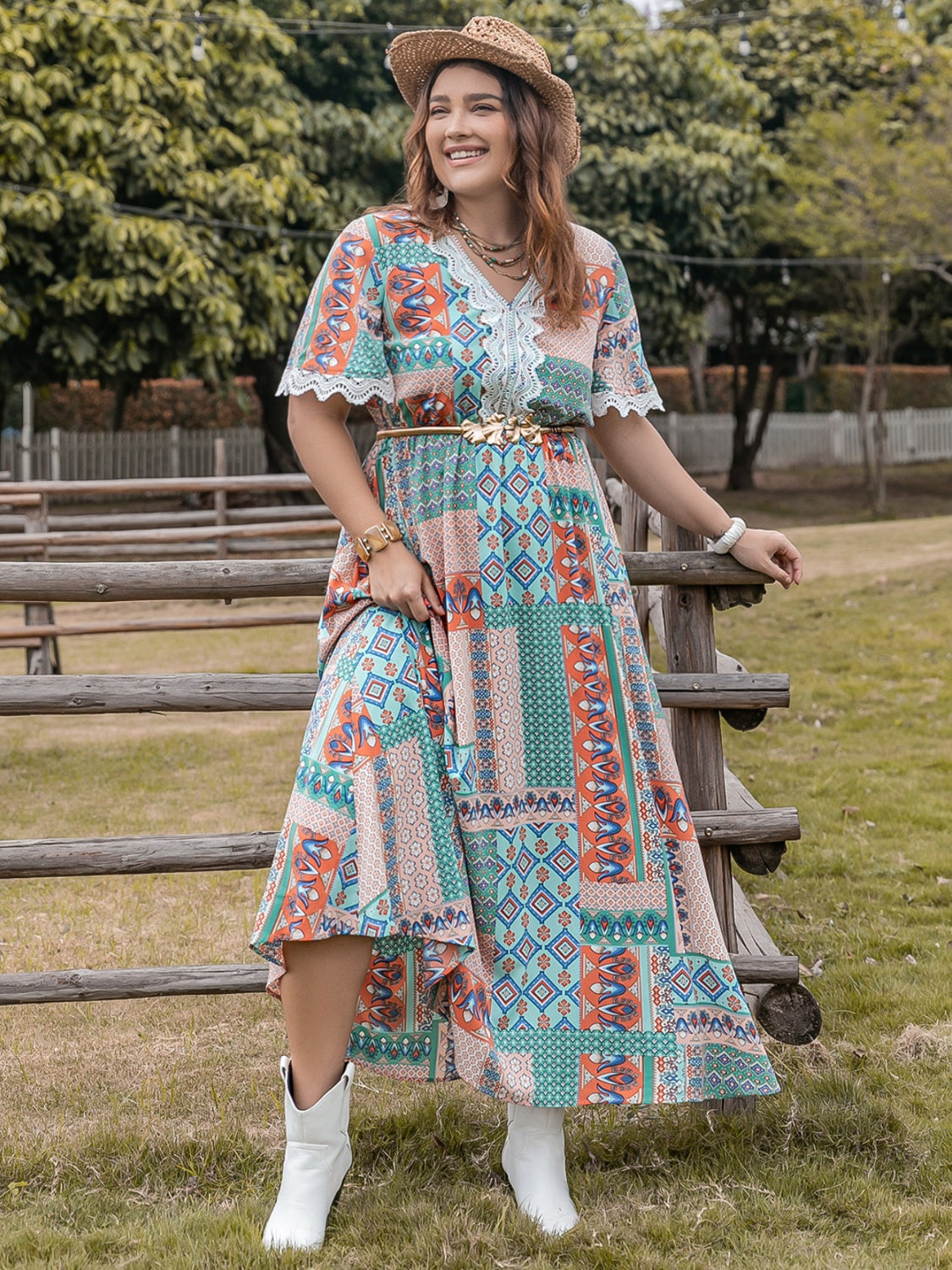 Back-to-School Plus Size Printed Midi Dress with Lace Detail