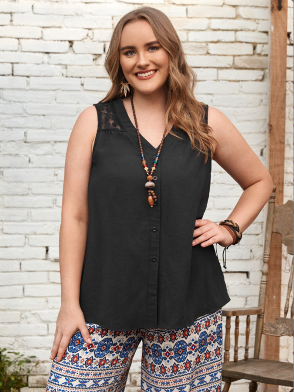 Plus Size V-Neck Tank Black