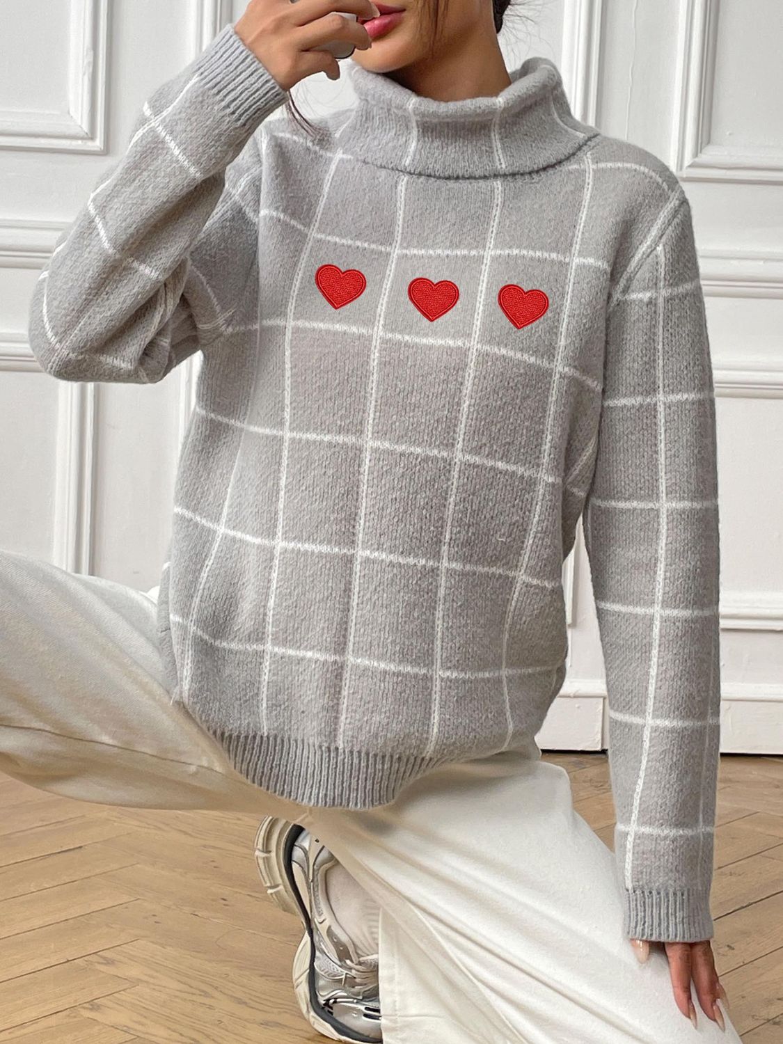 Heart Plaid Turtleneck Long Sleeve Sweater Light Gray