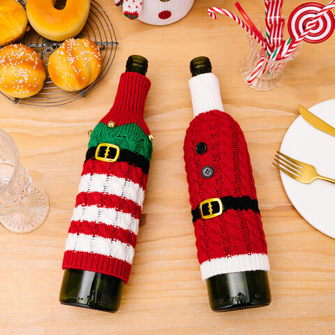 Christmas Cable-Knit Wine Bottle Covers