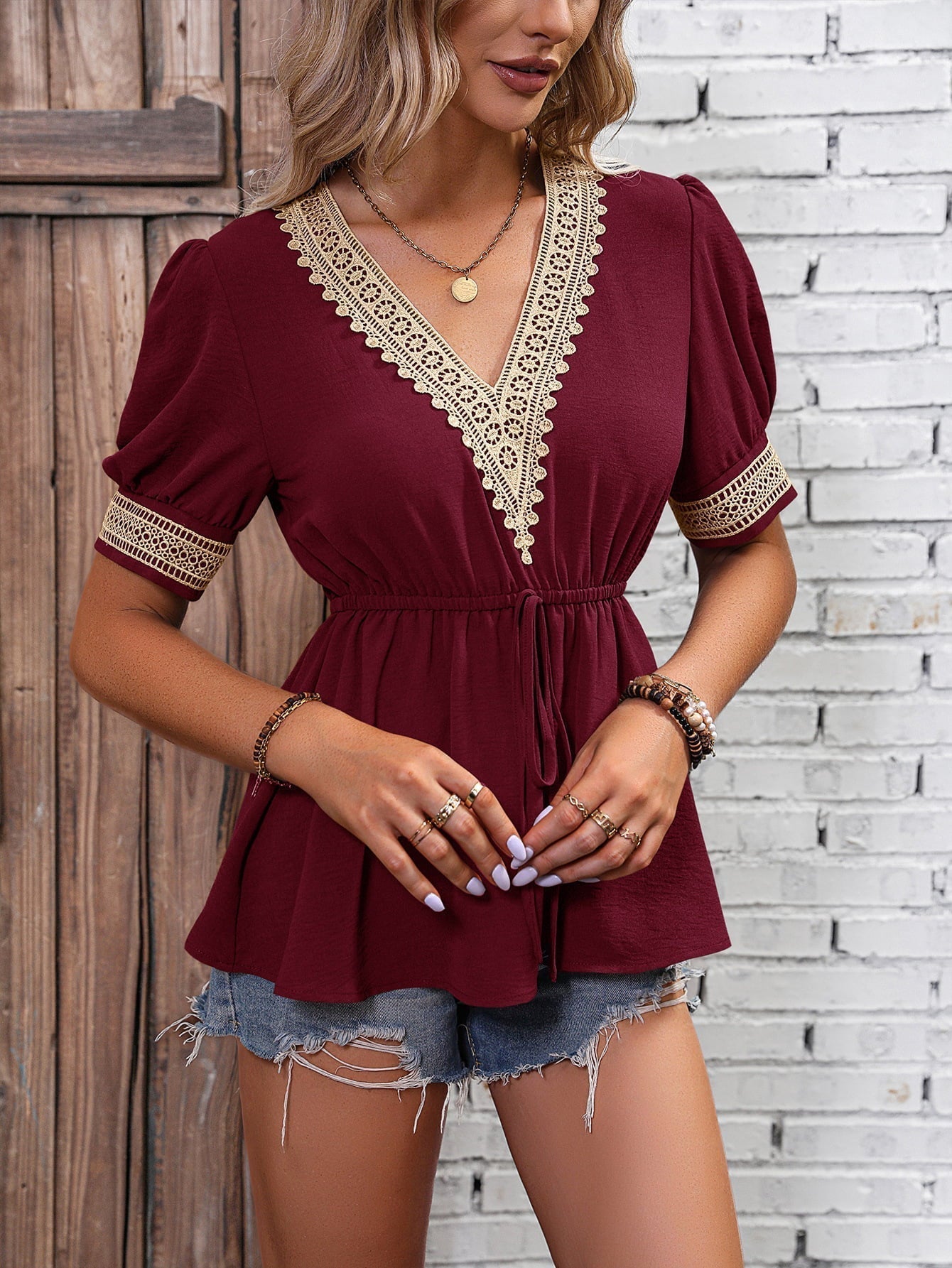 Contrast-Sleeved Babydoll Top with V-Neck Wine