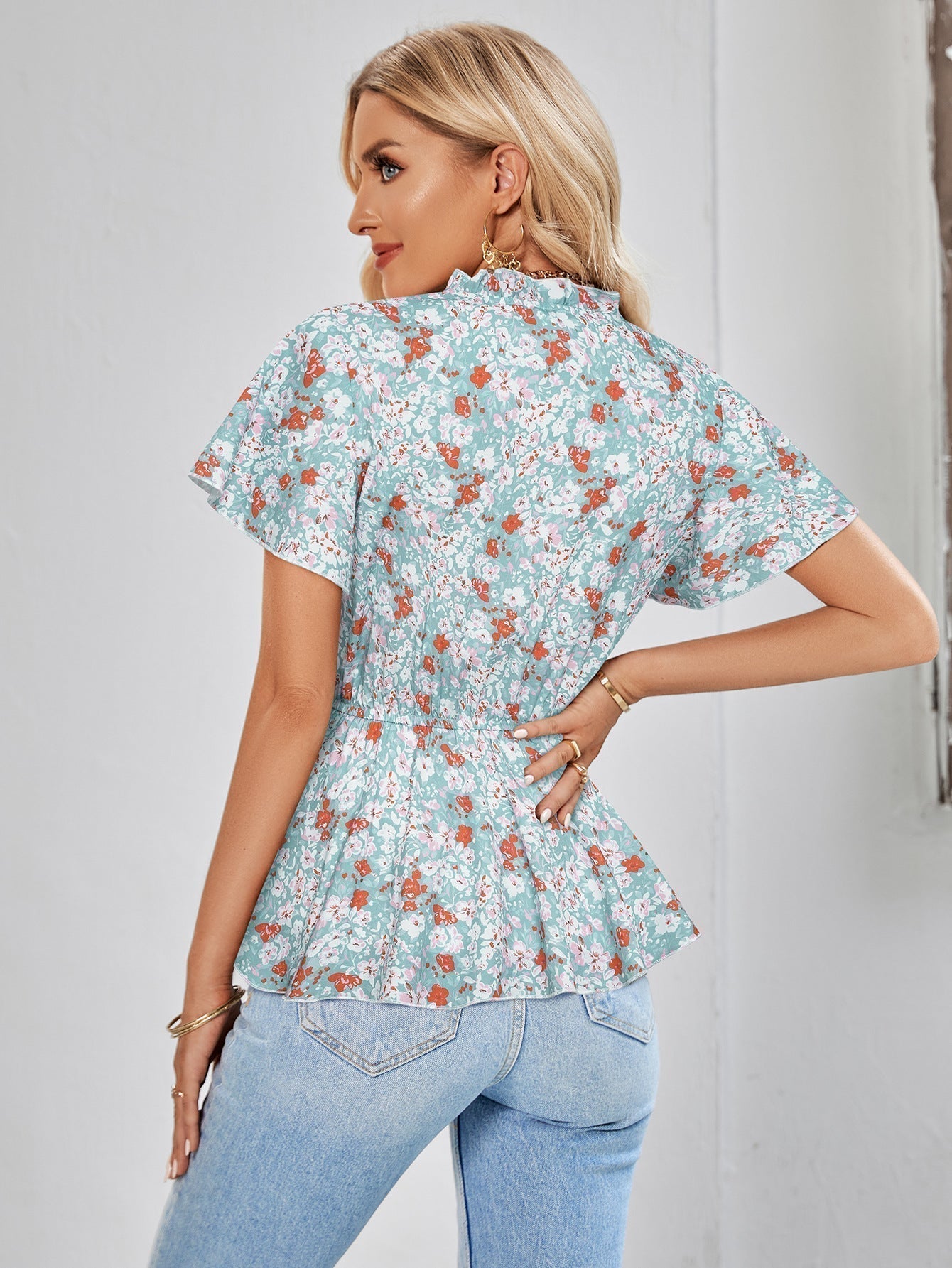 Floral Peplum Flutter-Sleeved Blouse