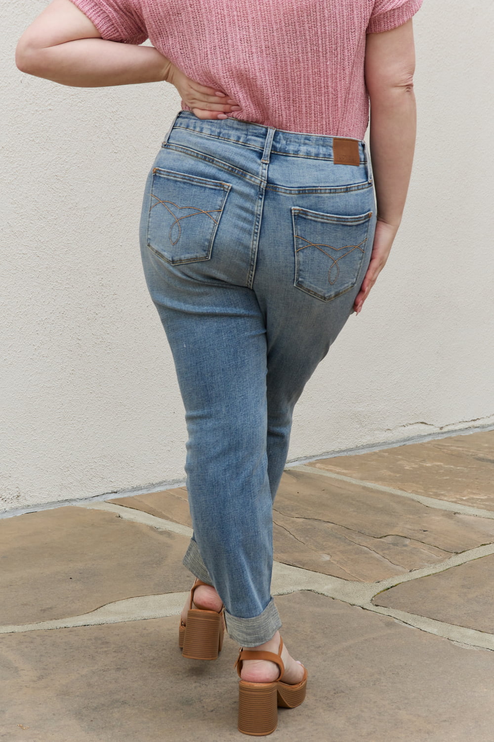 Judy Blue Macy Full Size Mid Rise Boyfriend Jeans