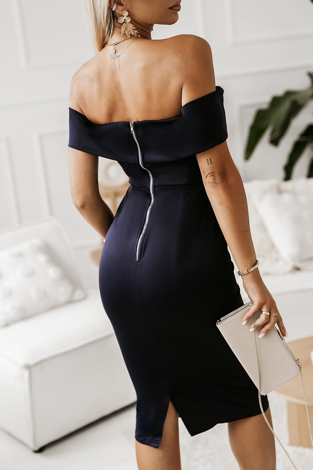 Stylish Off-Shoulder Zip-Back Slit Bodycon Dress