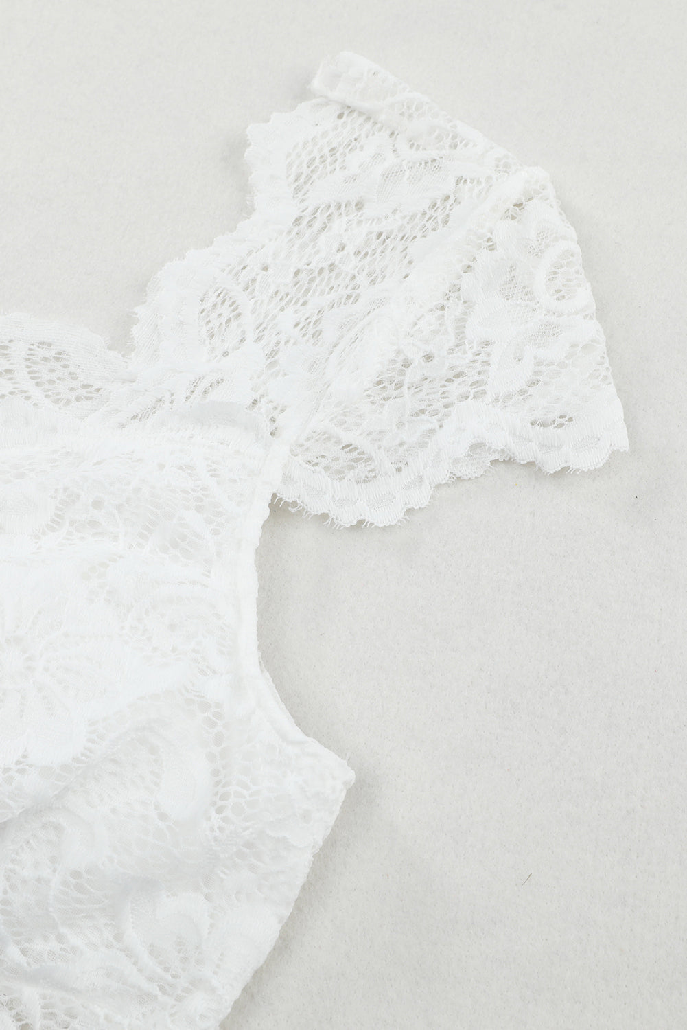 Sweetheart Neck Ruched Lace Bodysuit