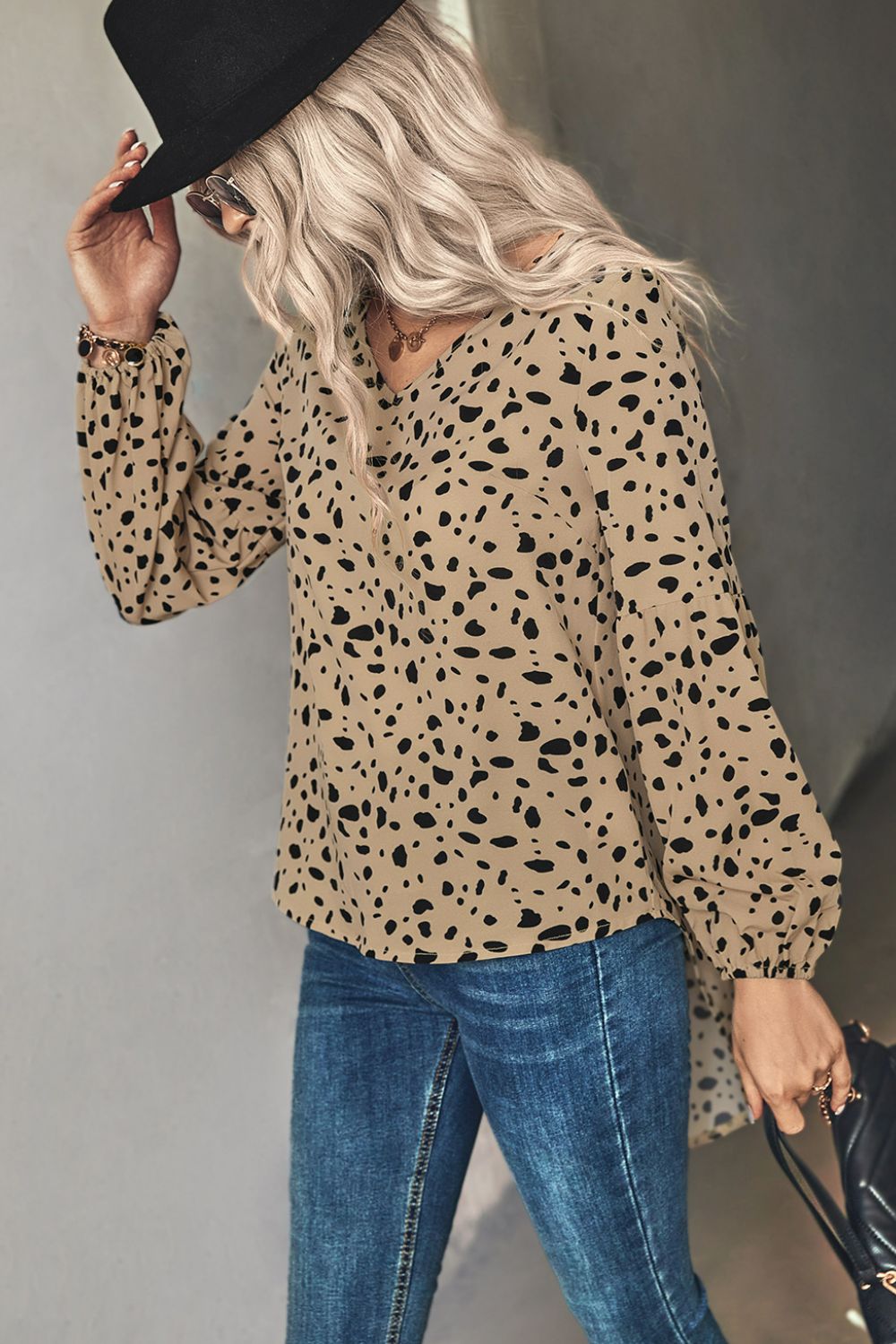 Trendy Leopard Print V-Neck High-Low Blouse