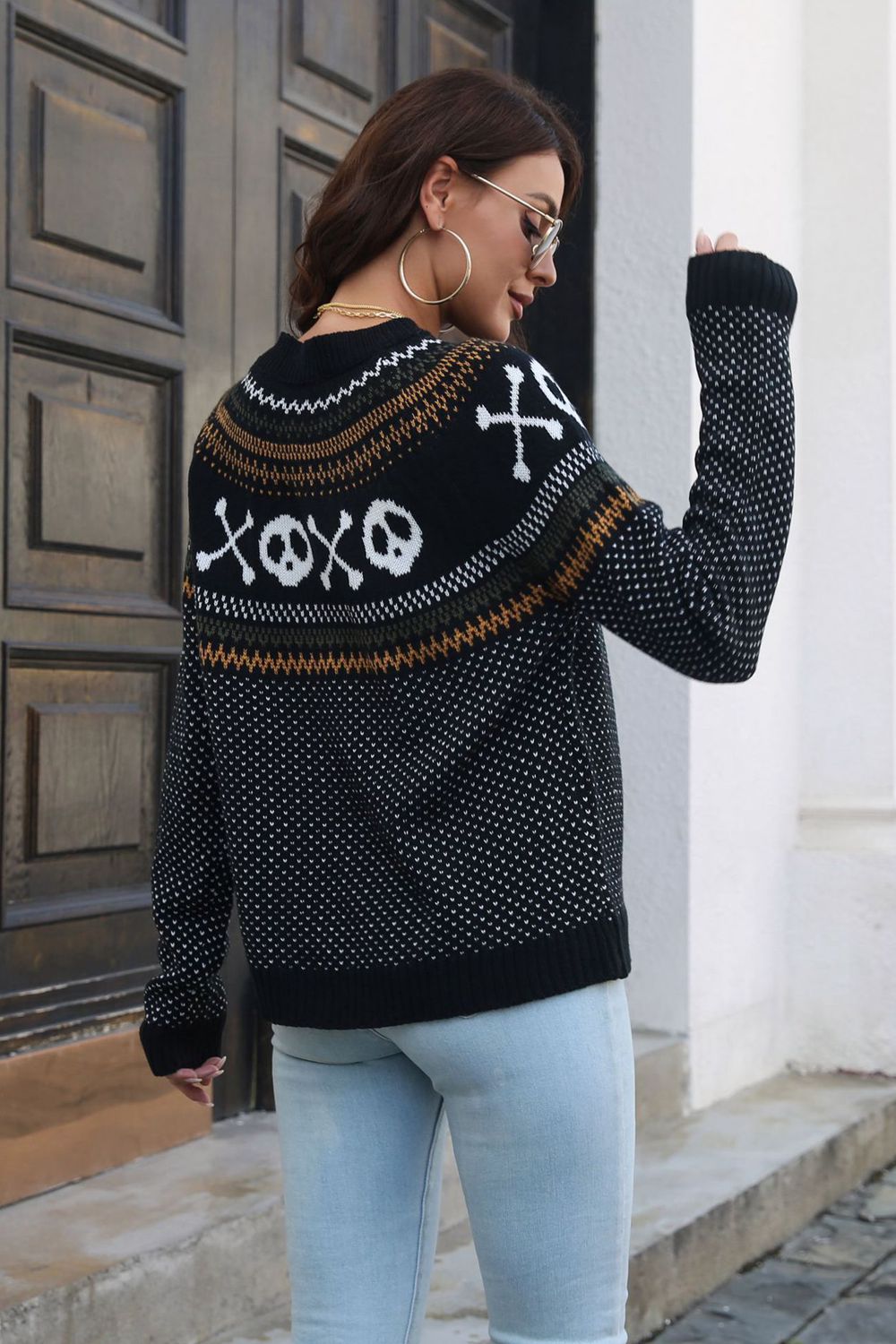Women's Ghost Pattern Round Neck Long Sleeve Sweater