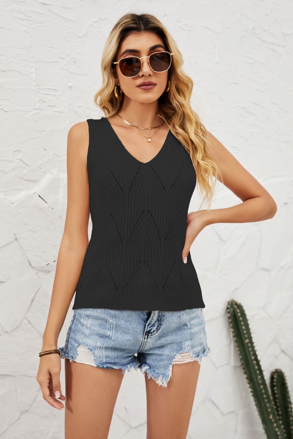 Women's Openwork V-Neck Knit Top Black