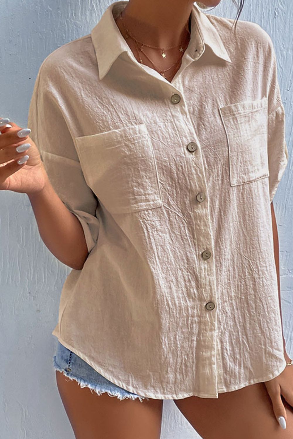 Women's Roll-Tab Sleeve Pocketed Shirt