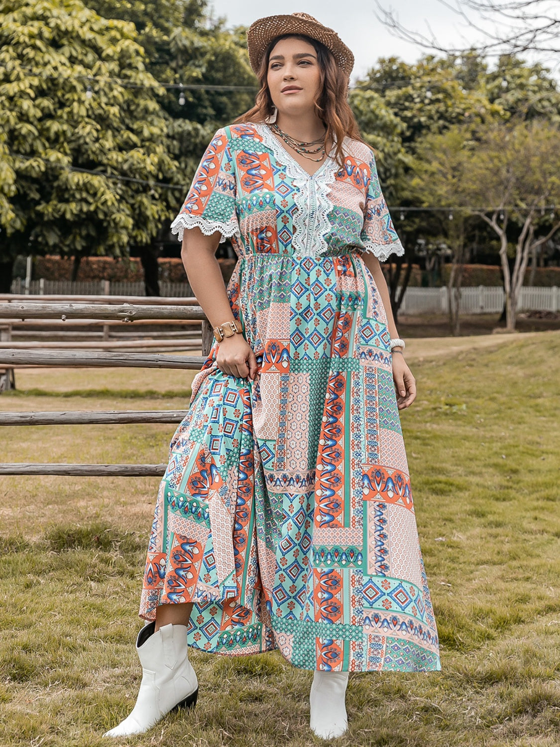 Back-to-School Plus Size Printed Midi Dress with Lace Detail