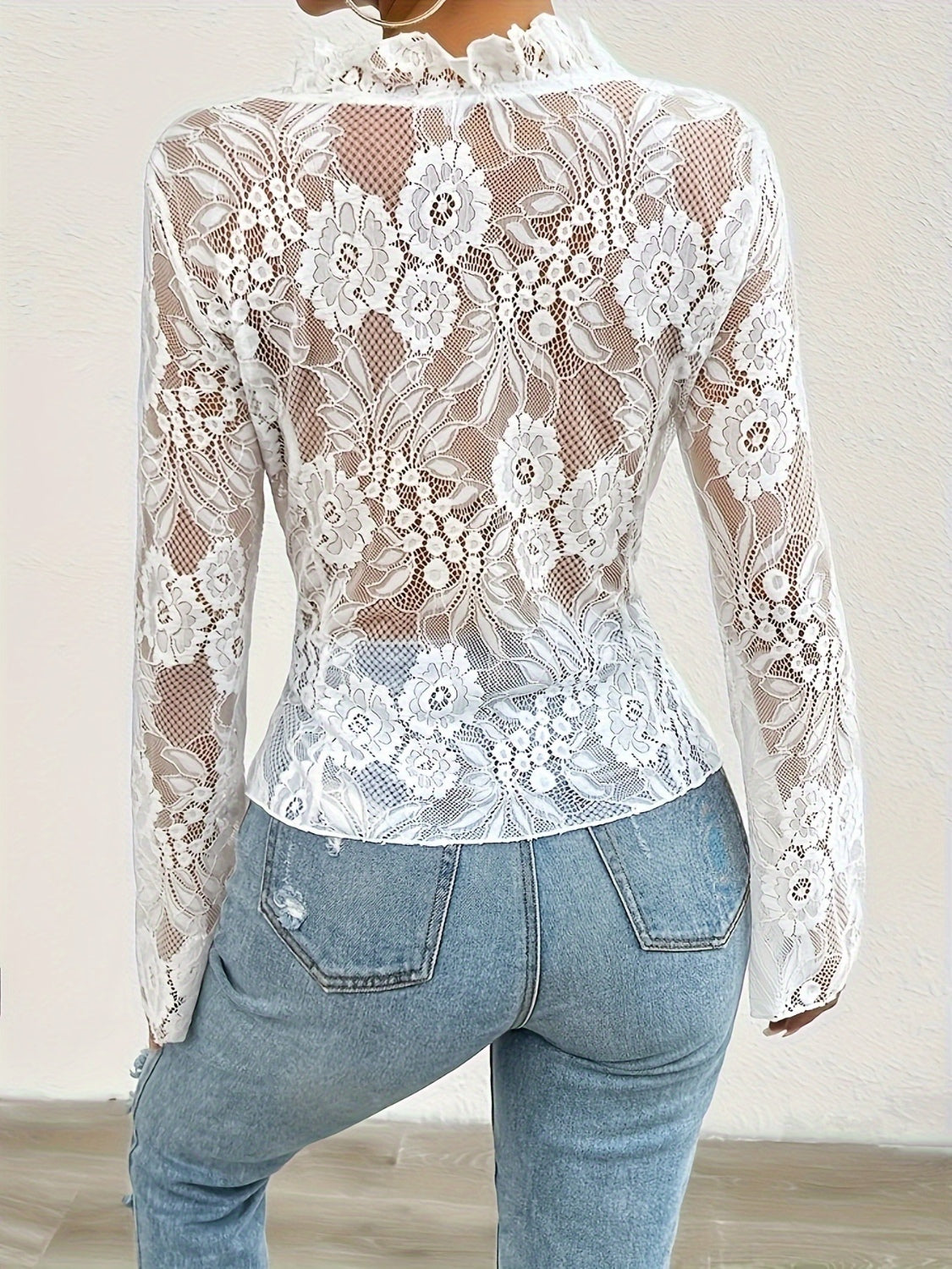 Lace Tied Ruffled V-Neck Long Sleeve Top