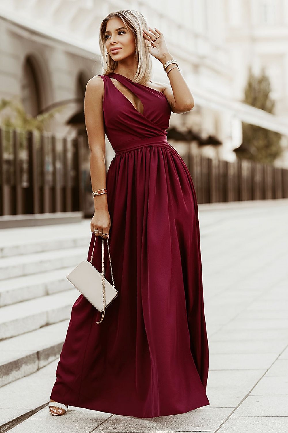 Elegant Cutout Neckline Bridesmaid Dress red