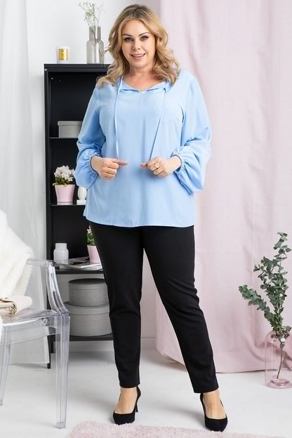 Plus Size Contrast Collar Blouse