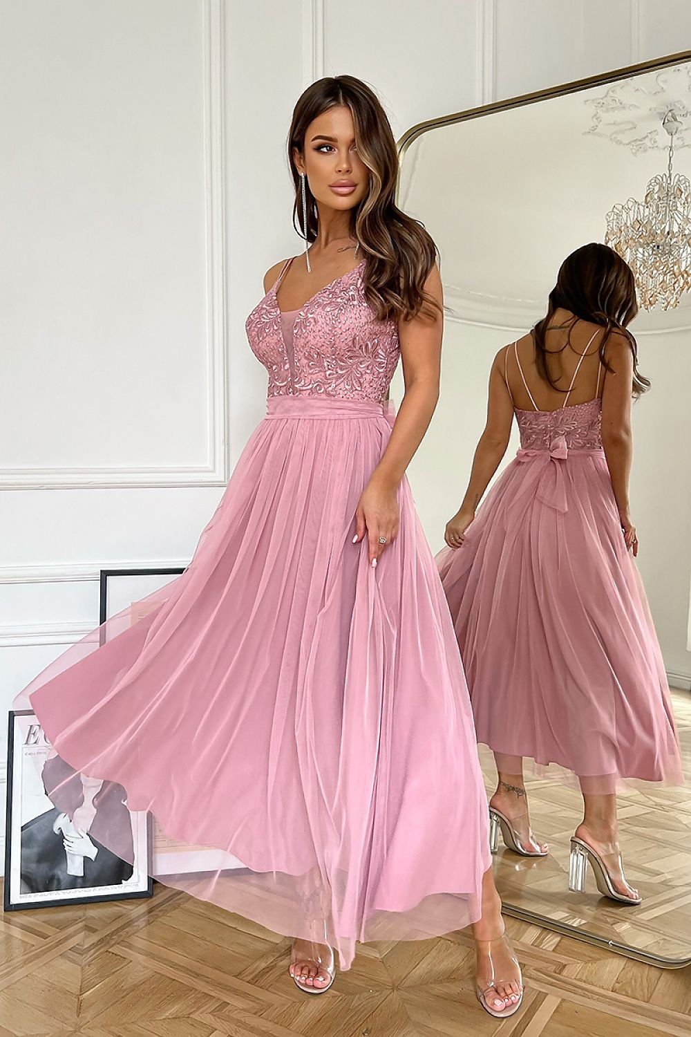 Elegant Floor-Length Bridesmaid Dress