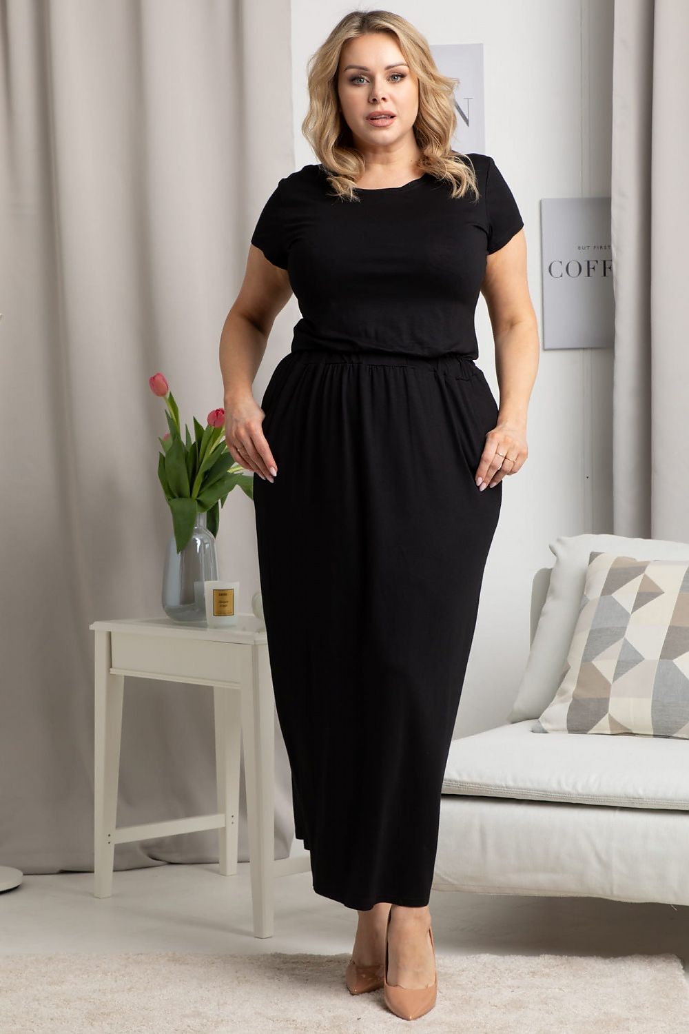 Plus Size Maxi Dress with Pockets black