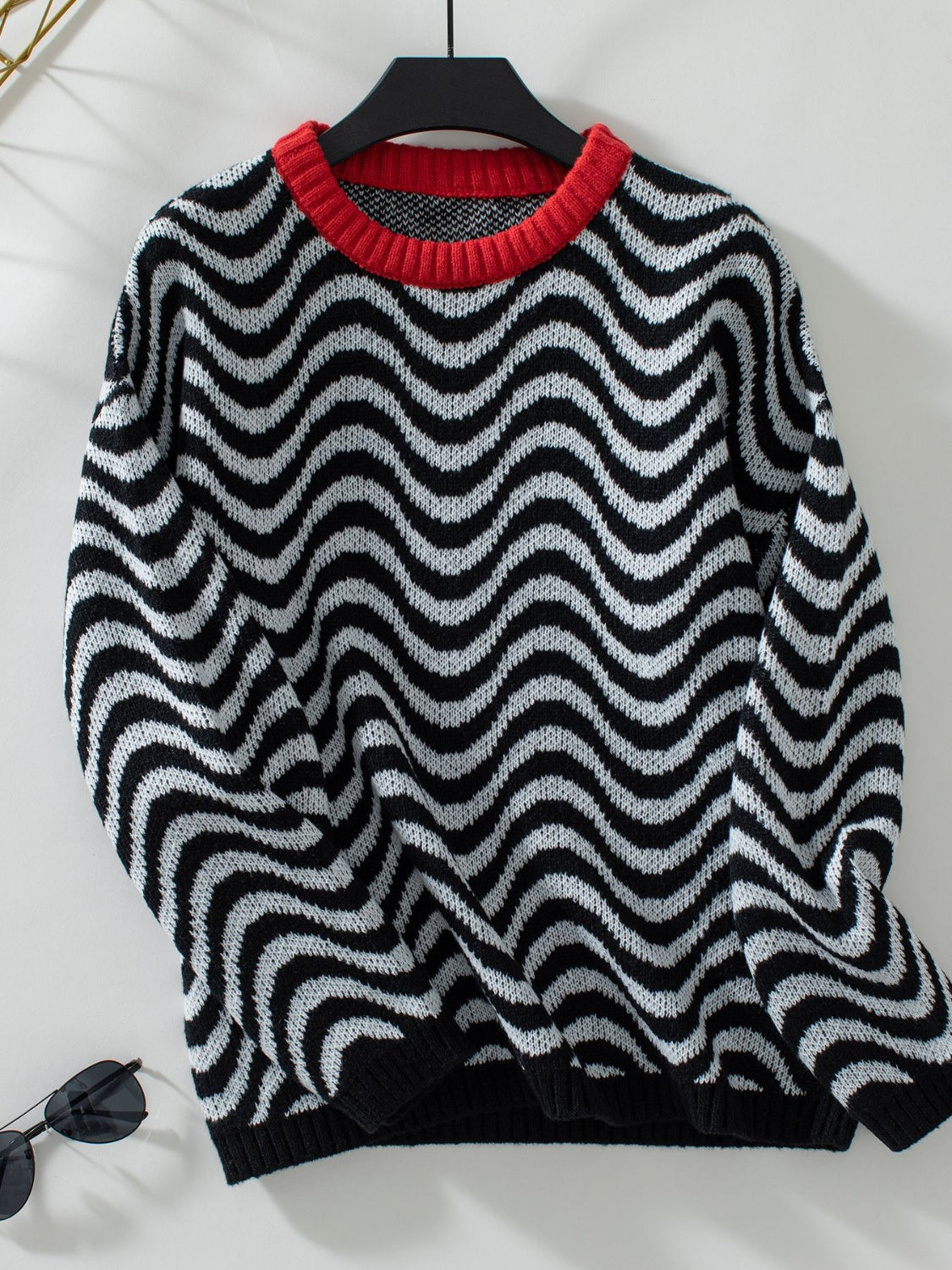 Wavy Stripes Round Neck Long Sleeve Sweater Black