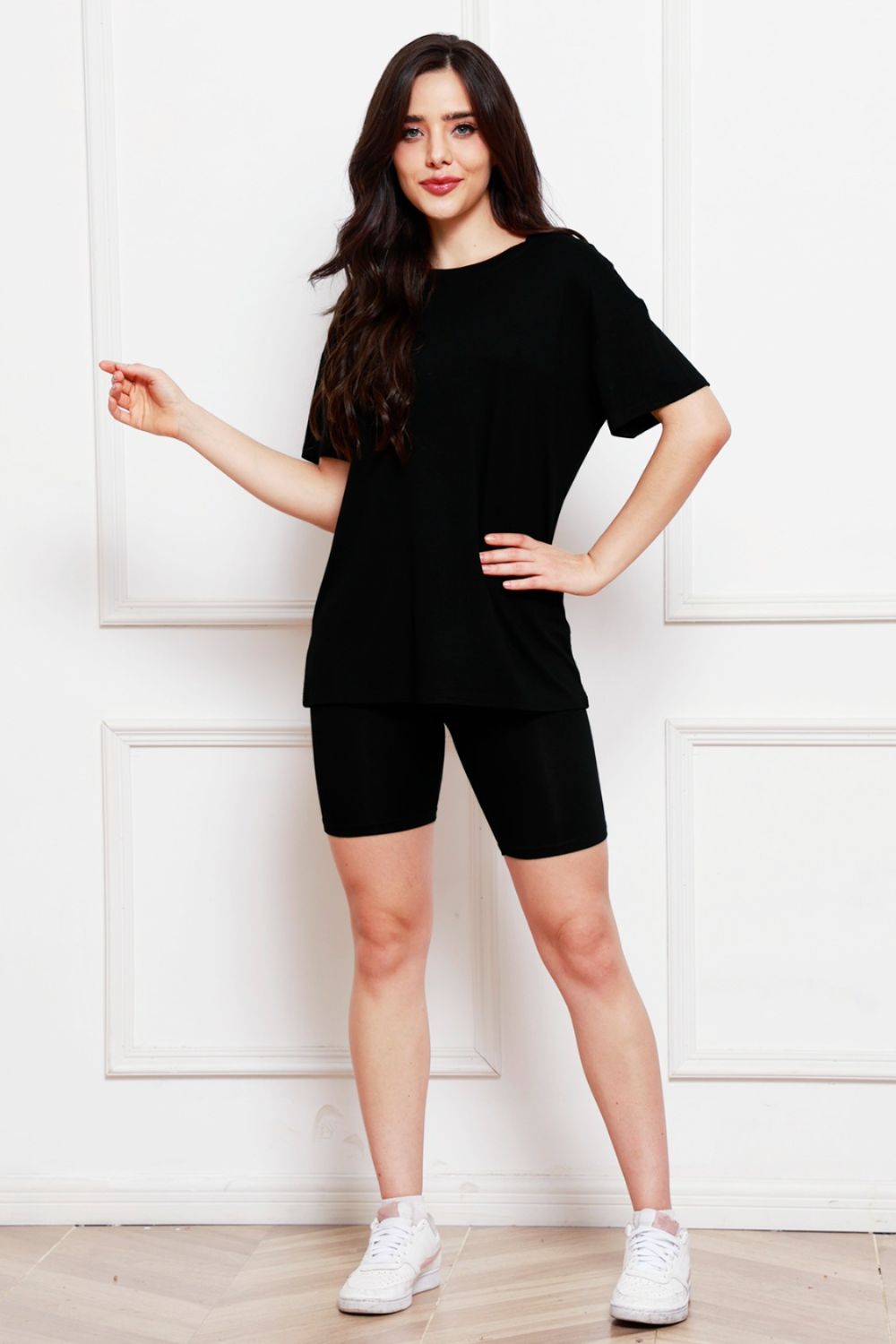 Round Neck Short Sleeve T-Shirt and Shorts Set Black