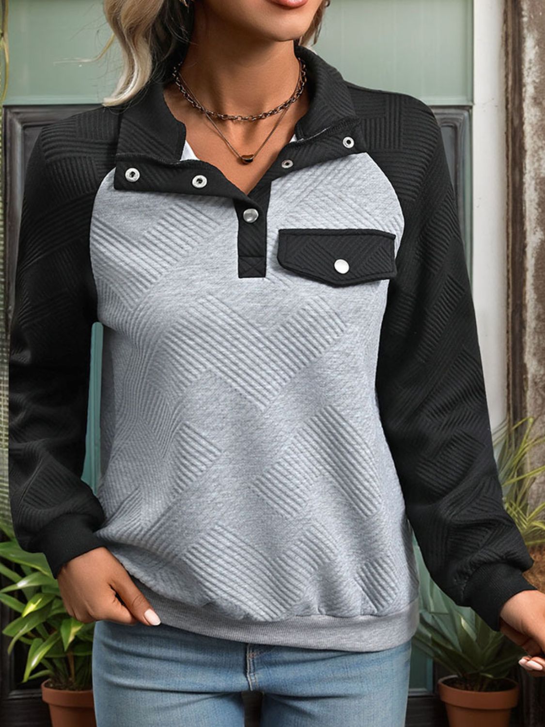 Women's Textured Button-Up Sweatshirt Light Gray