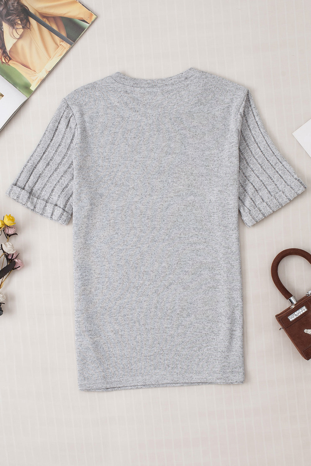 Bow Graphic Round Neck Short Sleeve T-Shirt