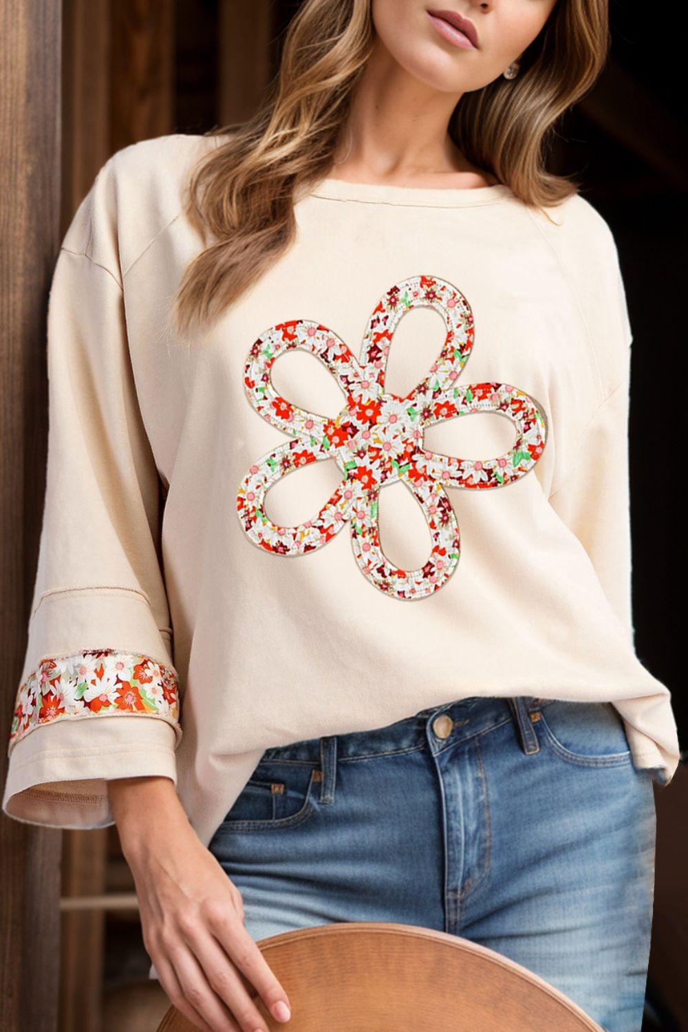 Exposed Seam Slit Floral Round Neck Blouse Ivory