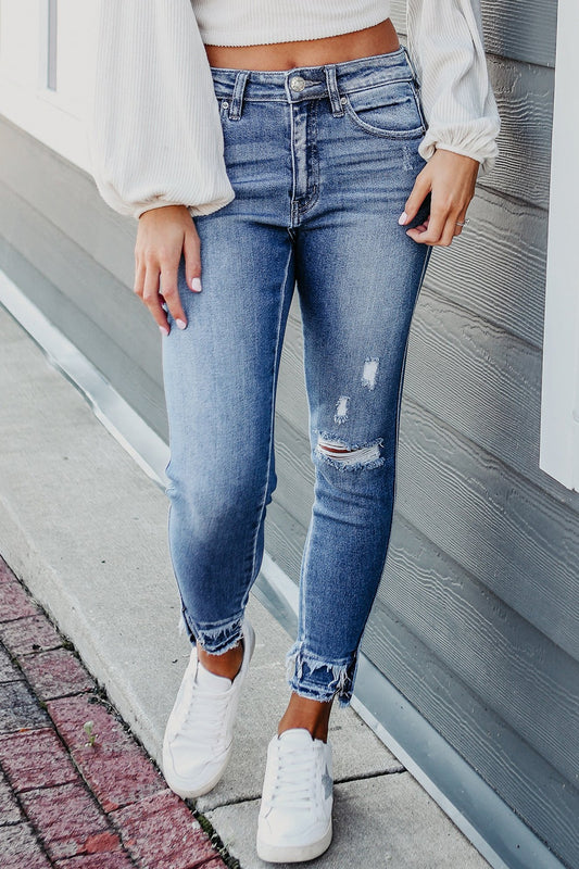 Raw Hem Distressed Jeans with Pockets Medium