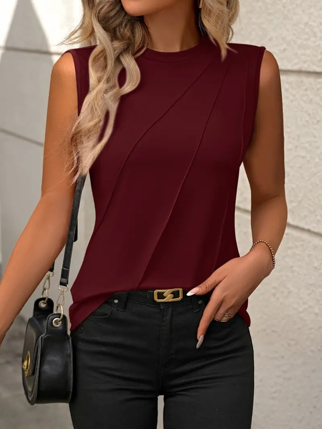 Classic Round Neck Tank Top Wine