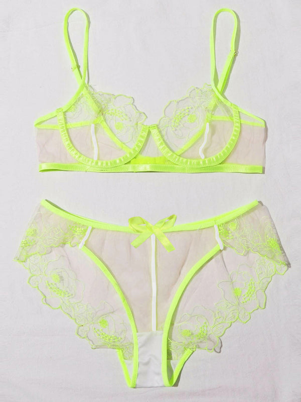 Sultry Hollow Love Three-Point Lingerie - Christmas Elegance Fruit green