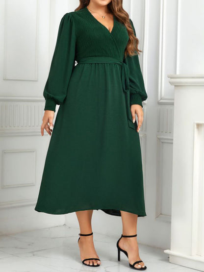 New plus size women's V-neck green design dress