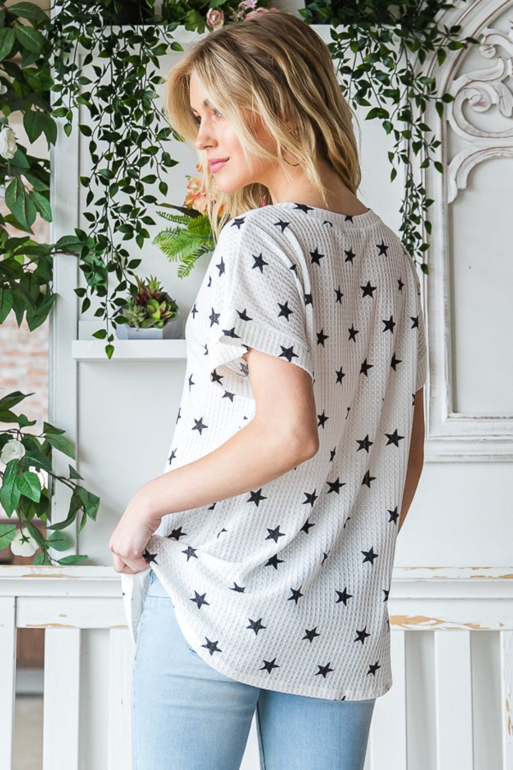 Star Print Waffle Knit Tee with V-Neck