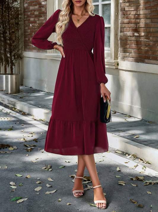 V-neck elegant dress with solid color Wine Red