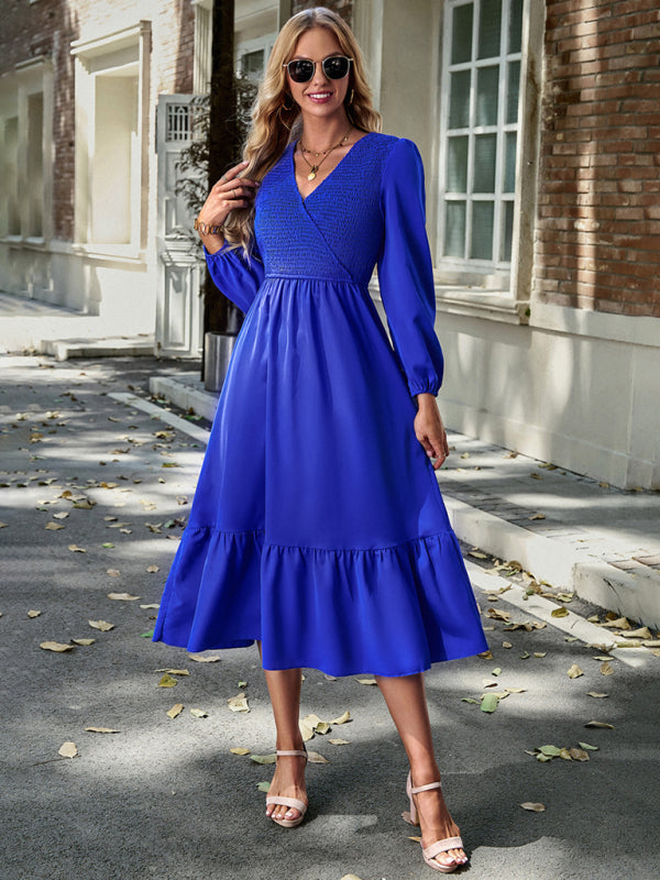 V-neck elegant dress with solid color Blue